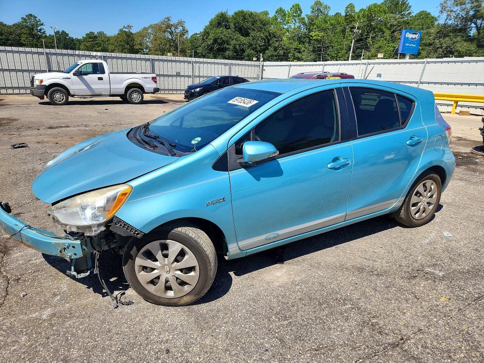 69185436 :رقم المزاد ، JTDKDTB3XE1064974 vin ، 2014 Toyota Prius C مزاد بيع