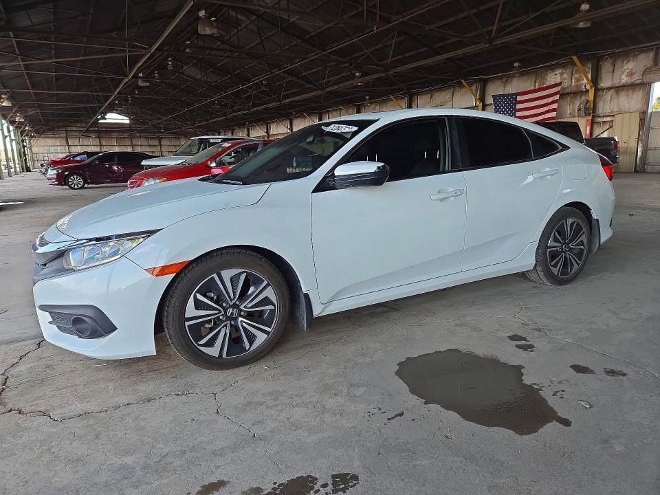 71284796 :رقم المزاد ، JHMFC1F75JX007772 vin ، 2018 Honda Civic مزاد بيع