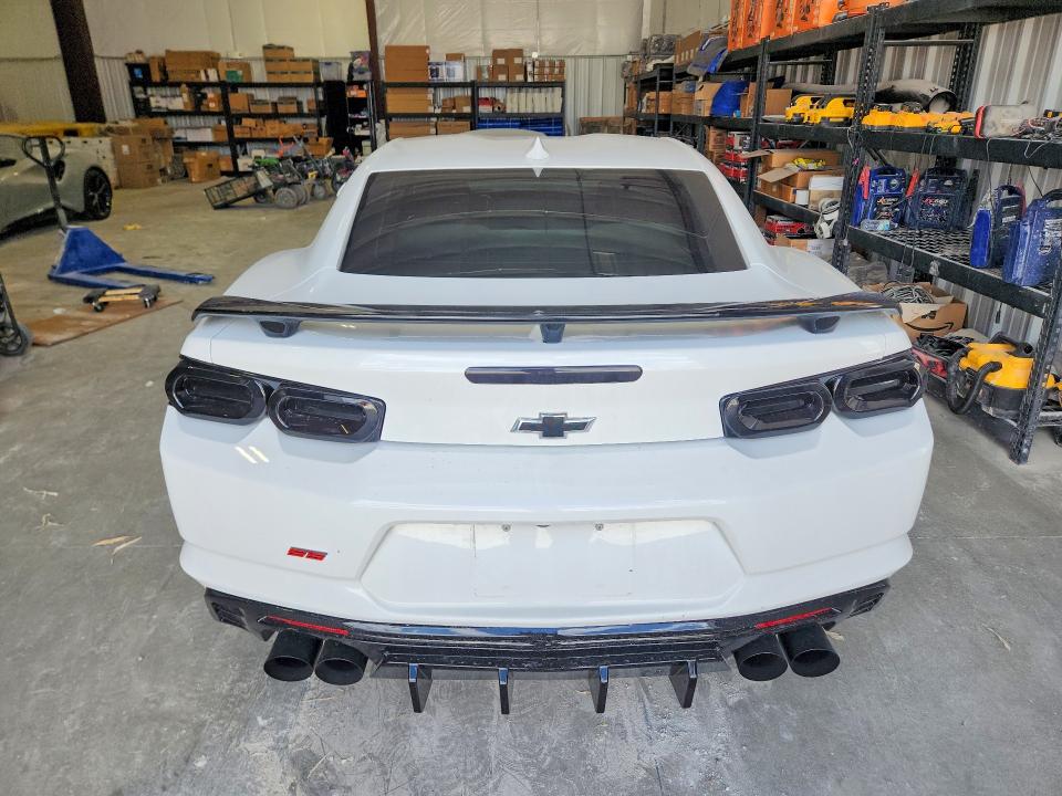 67544216 :رقم المزاد ، 1G1FE1R75L0133450 vin ، 2020 Chevrolet Camaro مزاد بيع