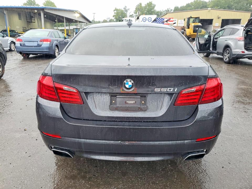 67685426 :رقم المزاد ، WBAFU9C54BC785857 vin ، 2011 Bmw 550 مزاد بيع