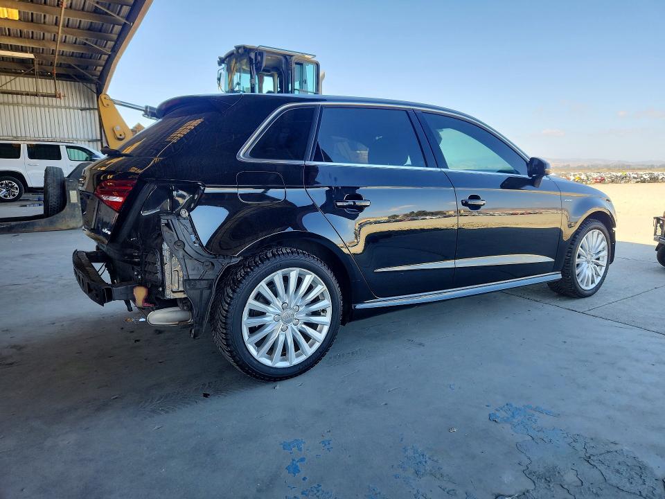 Aukcja sprzedaży 2018 Audi A3, vin: WAUSPBFF8JA070687, numer aukcji: 66859006
