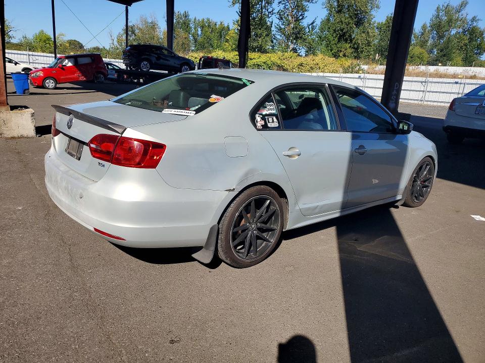 Продажа на аукционе авто 2011 Volkswagen Jetta, vin: 3VWLL7AJ4BM124368, номер лота: 67945896