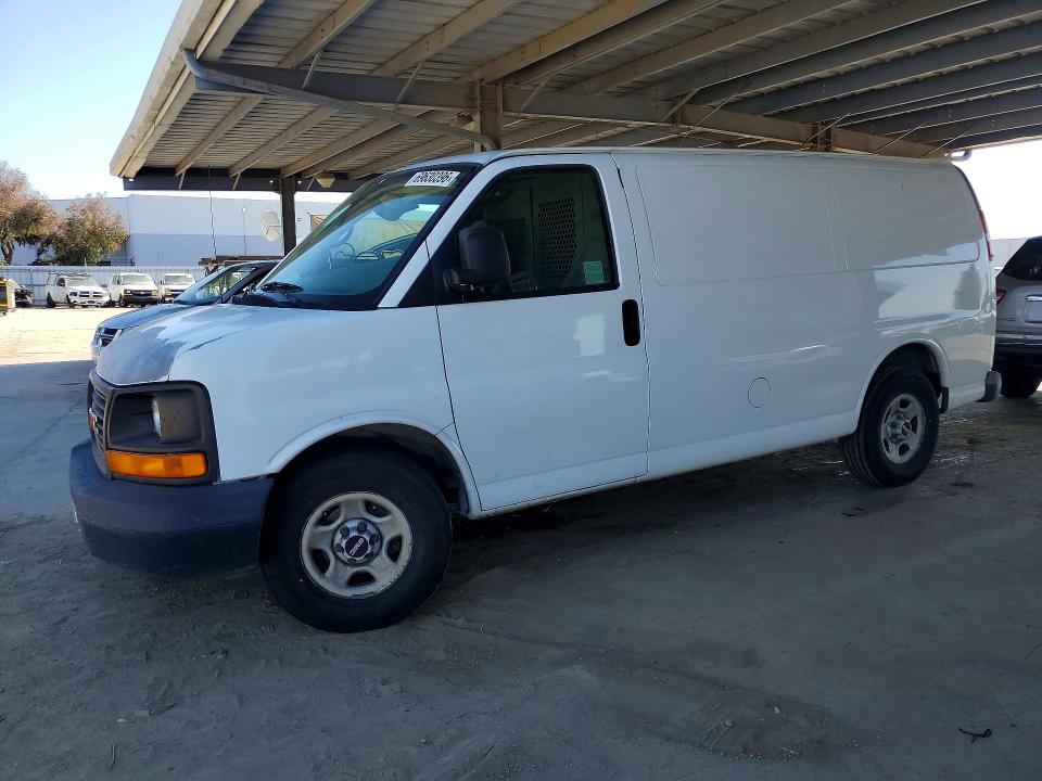 69630396 :رقم المزاد ، 1GTFG15X481180851 vin ، 2008 Gmc Savana مزاد بيع