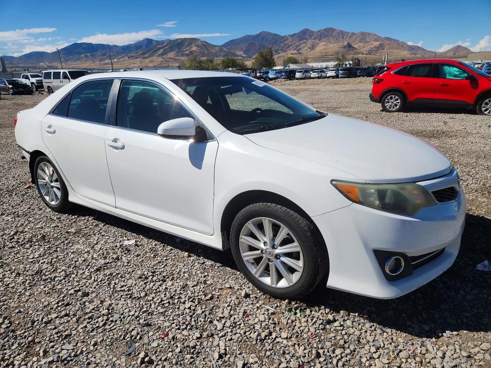 Aukcja sprzedaży 2014 Toyota Camry, vin: 4T1BF1FKXEU797360, numer aukcji: 69985506