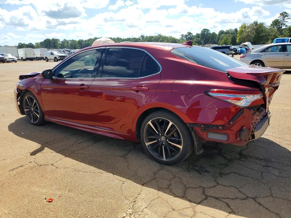Aukcja sprzedaży 2018 Toyota Camry, vin: 4T1B61HKXJU571942, numer aukcji: 68689266