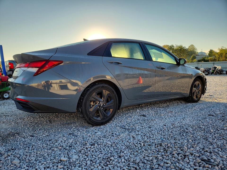 2022 Hyundai Elantra მანქანა იყიდება აუქციონზე, vin: KMHLM4AG1NU283864, აუქციონის ნომერი: 70361926