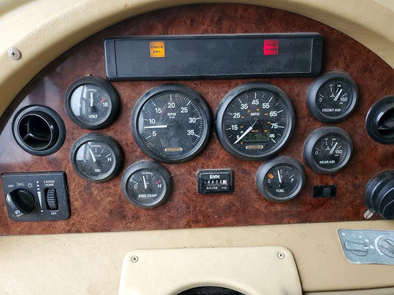 66977336 :رقم المزاد ، 4UZAB2BV05CV86235 vin ، 2005 Freightliner Chassis مزاد بيع