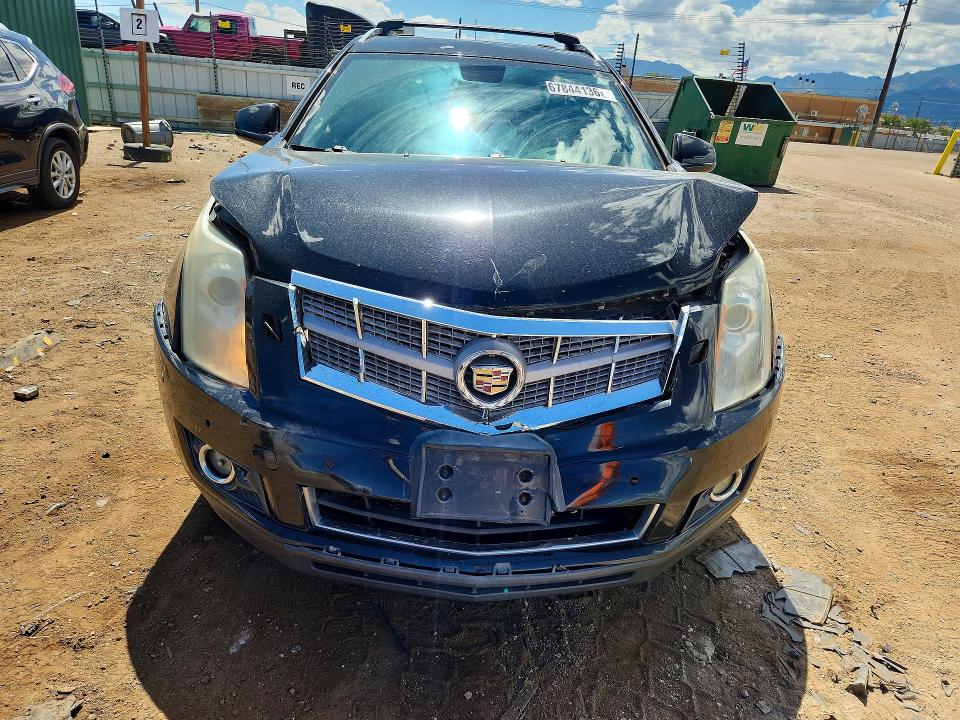 2010 Cadillac Srx მანქანა იყიდება აუქციონზე, vin: 3GYFNKE40AS570197, აუქციონის ნომერი: 67844136