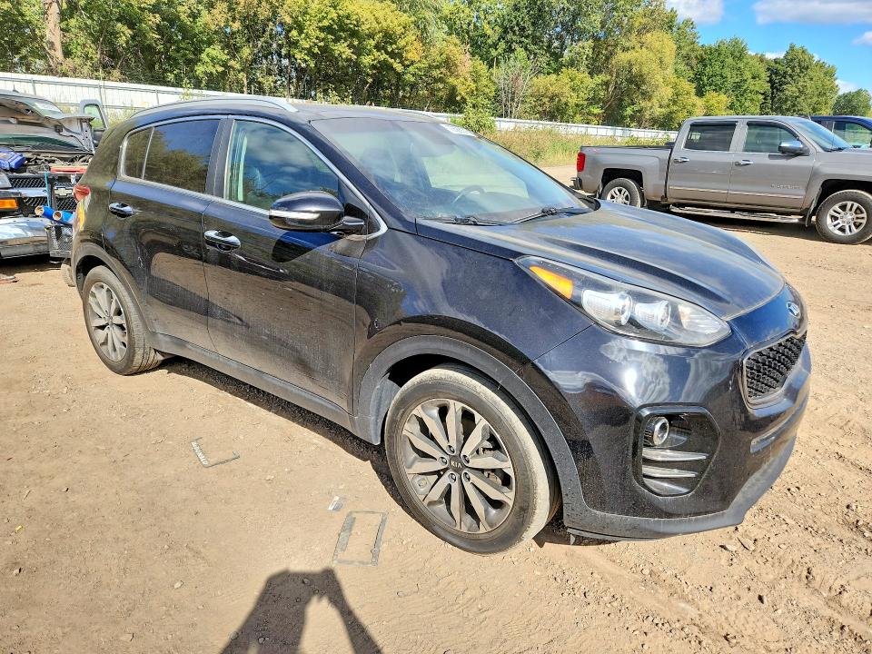70686576 :رقم المزاد ، KNDPN3AC1H7111637 vin ، 2017 Kia Sportage مزاد بيع