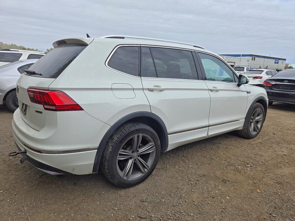 Продажа на аукционе авто 2021 Volkswagen Tiguan, vin: 3VV4B7AX8MM108502, номер лота: 68922016