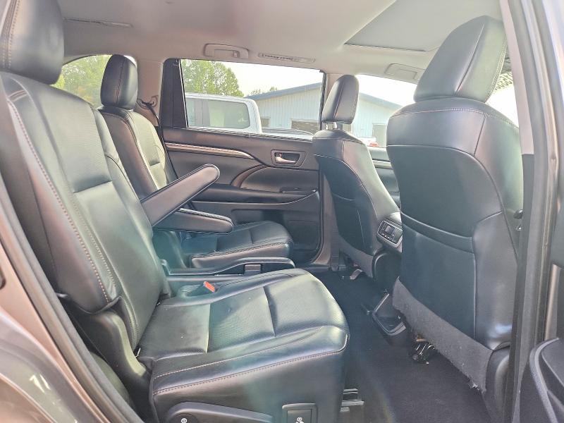 Aukcja sprzedaży 2018 Toyota Highlander, vin: 5TDDZRFH5JS488353, numer aukcji: 70153556
