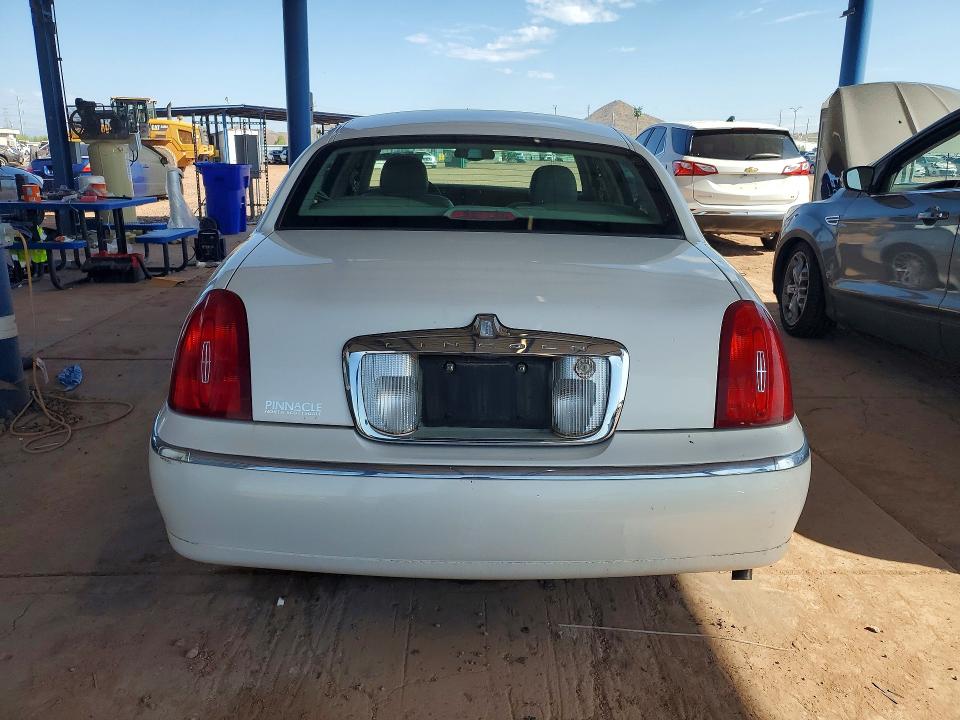 Aukcja sprzedaży 2000 Lincoln Town Car, vin: 1LNHM82W6YY902586, numer aukcji: 67558046