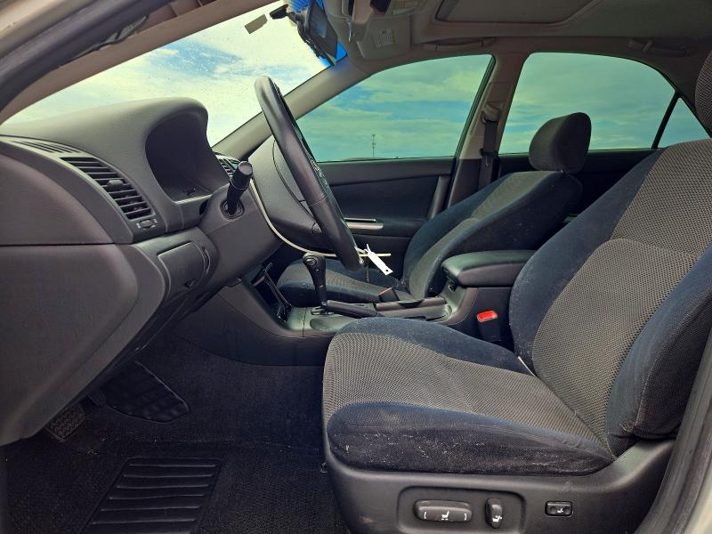 70707716 :رقم المزاد ، JTDBE32K263065501 vin ، 2006 Toyota Camry مزاد بيع