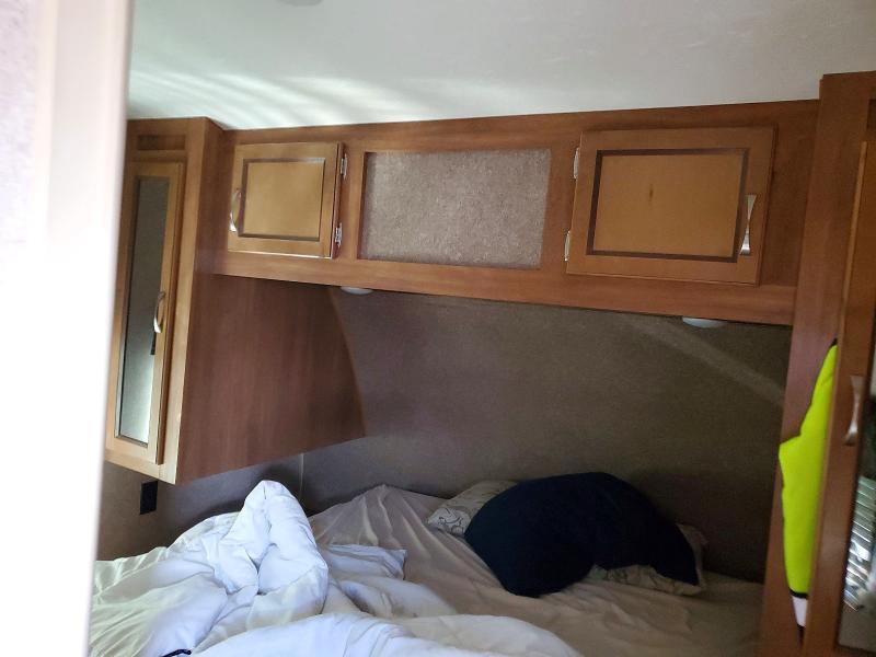 69286086 :رقم المزاد ، 5ZT2CANB9JU030753 vin ، 2018 Coachman Trailers مزاد بيع