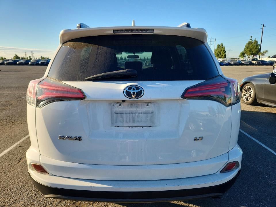 70624166 :رقم المزاد ، 2T3ZFREV6GW267227 vin ، 2016 Toyota Rav4 مزاد بيع