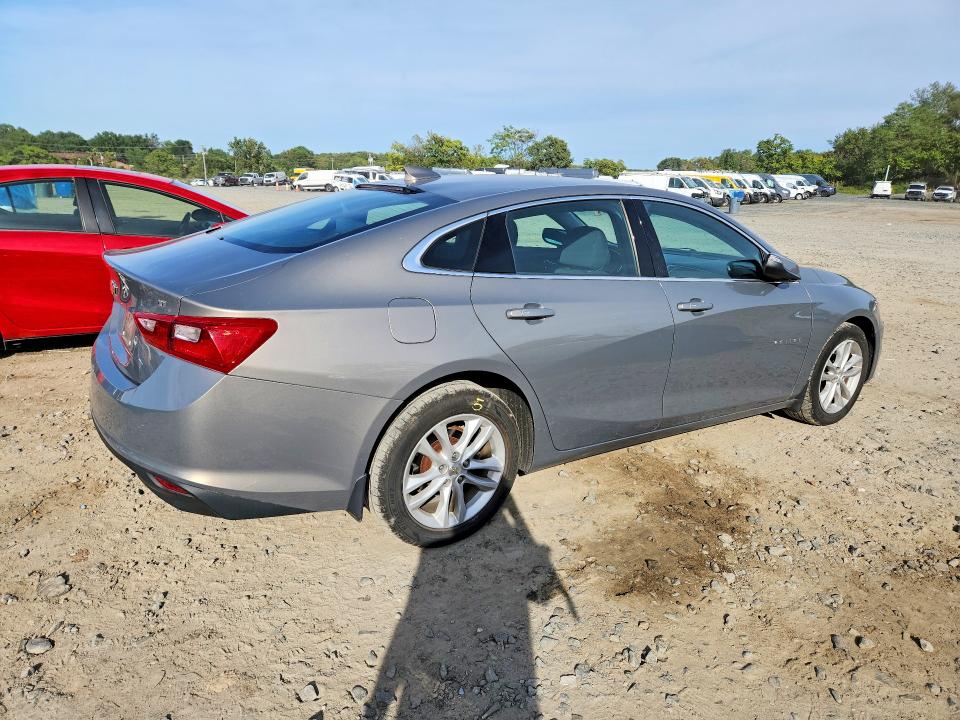 70627166 :رقم المزاد ، 1G1ZD5ST5JF109576 vin ، 2018 Chevrolet Malibu مزاد بيع