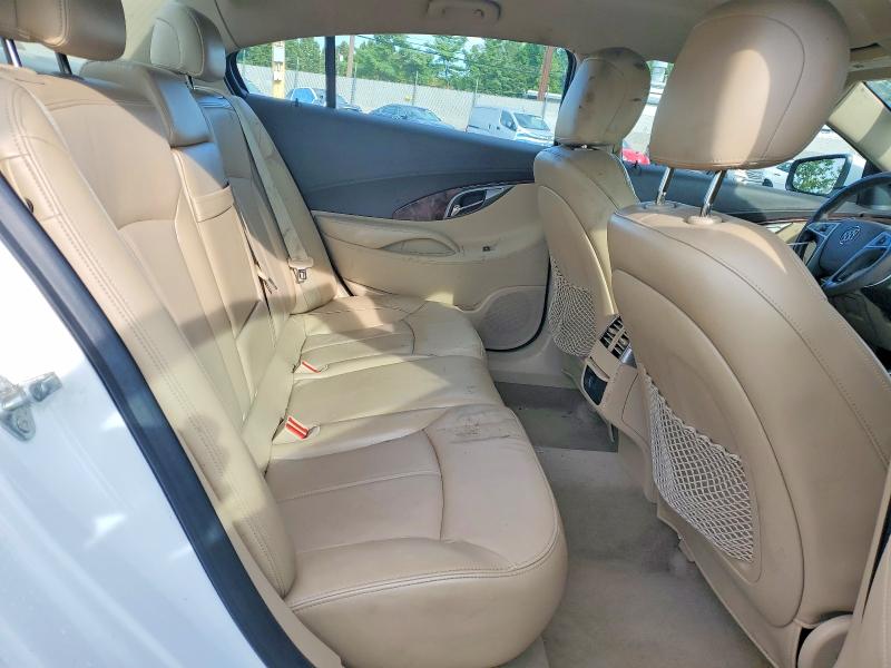68217916 :رقم المزاد ، 1G4GC5ER4CF204713 vin ، 2012 Buick Lacrosse مزاد بيع