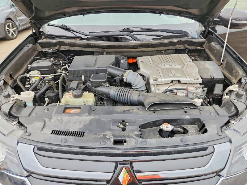 70275106 :رقم المزاد ، JA4J24A56JZ028845 vin ، 2018 Mitsubishi Outlander مزاد بيع