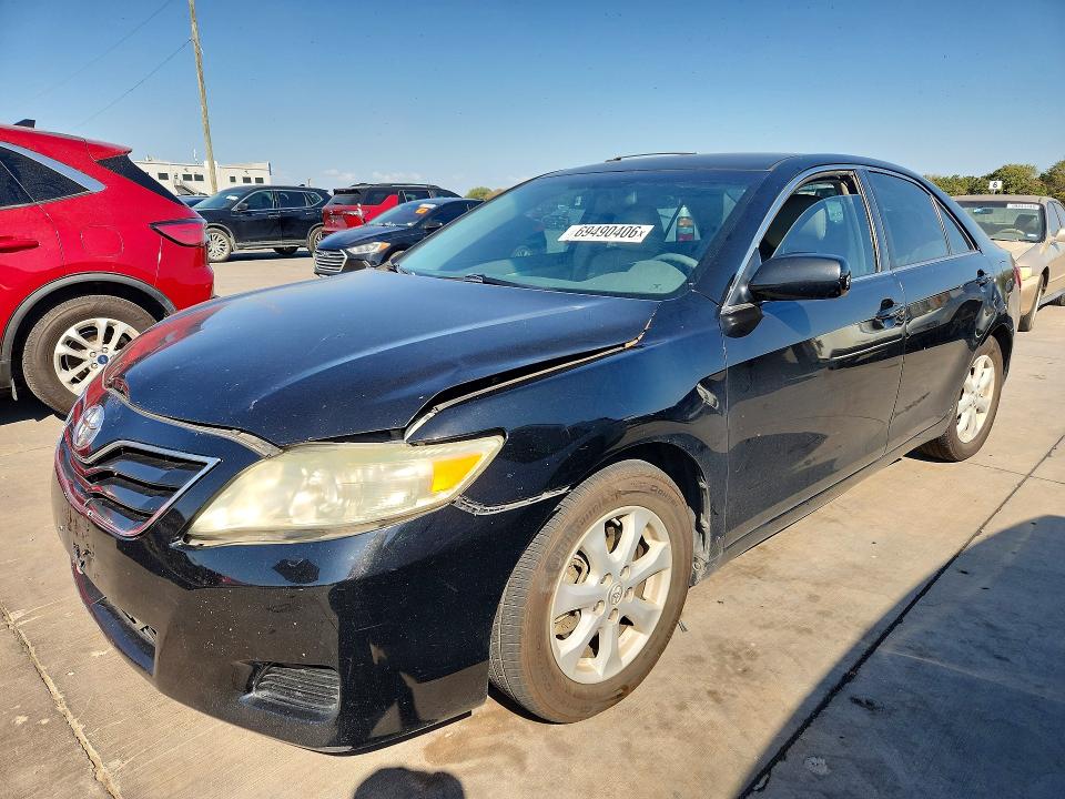 69490406 :رقم المزاد ، 4T4BF3EKXBR180958 vin ، 2011 Toyota Camry مزاد بيع
