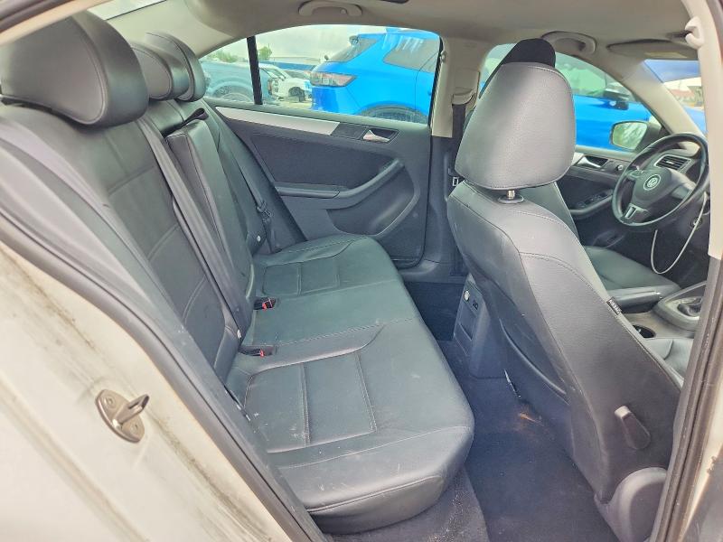 67407396 :رقم المزاد ، 3VWDX7AJ3DM396115 vin ، 2013 Volkswagen Jetta مزاد بيع