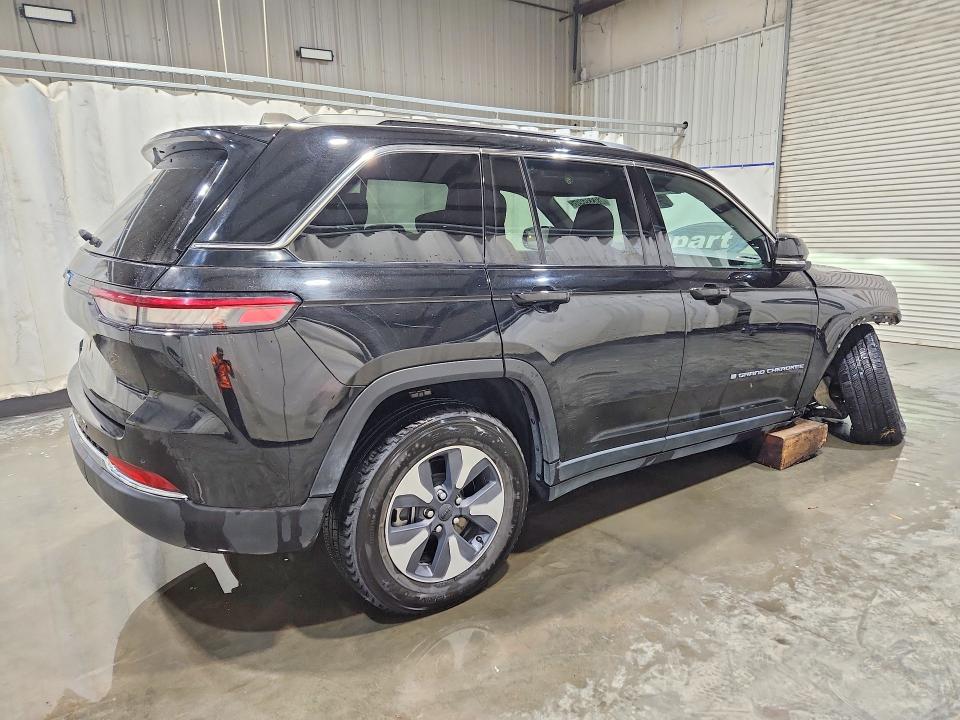 Auction sale of the 2024 Jeep Grand Cherokee, vin: 1C4RJYB61R8516502, lot number: 69335996