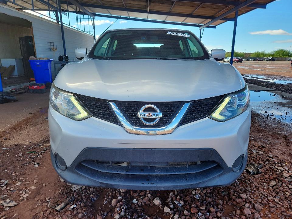 2017 Nissan Rogue Sport მანქანა იყიდება აუქციონზე, vin: JN1BJ1CP6HW021368, აუქციონის ნომერი: 70707976