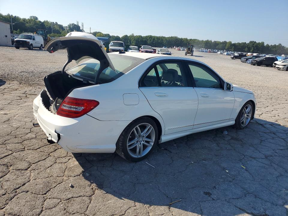 Продаж на аукціоні авто 2013 Mercedes-benz C, vin: WDDGF4HB9DA773050, номер лоту: 69112806
