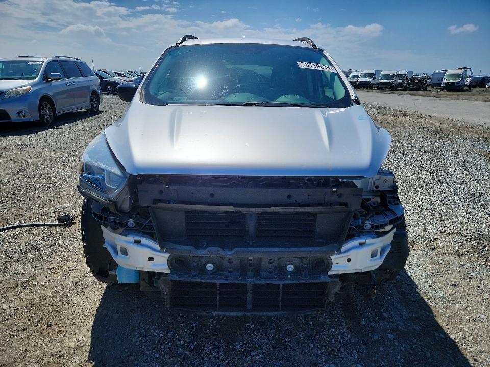 Продажа на аукционе авто 2018 Ford Escape, vin: 1FMCU0GD3JUB13926, номер лота: 70719636