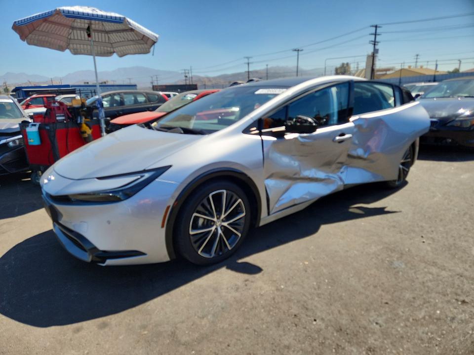 67366826 :رقم المزاد ، JTDACAAUXR3015832 vin ، 2024 Toyota Prius مزاد بيع
