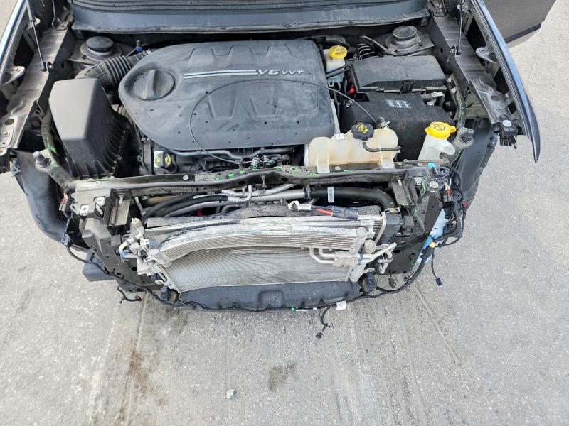 69676426 :رقم المزاد ، 1C4PJMDX5KD425865 vin ، 2019 Jeep Cherokee مزاد بيع