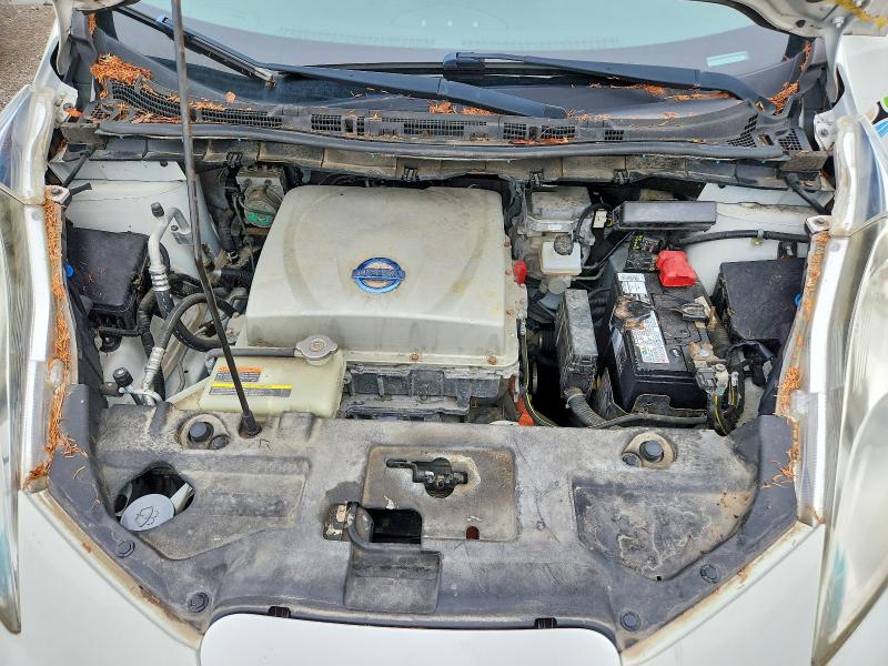 2015 Nissan Leaf მანქანა იყიდება აუქციონზე, vin: 1N4AZ0CP3FC328531, აუქციონის ნომერი: 65960306