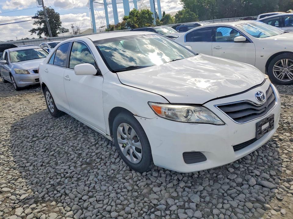 Aukcja sprzedaży 2011 Toyota Camry, vin: 4T1BF3EK0BU640204, numer aukcji: 70373406