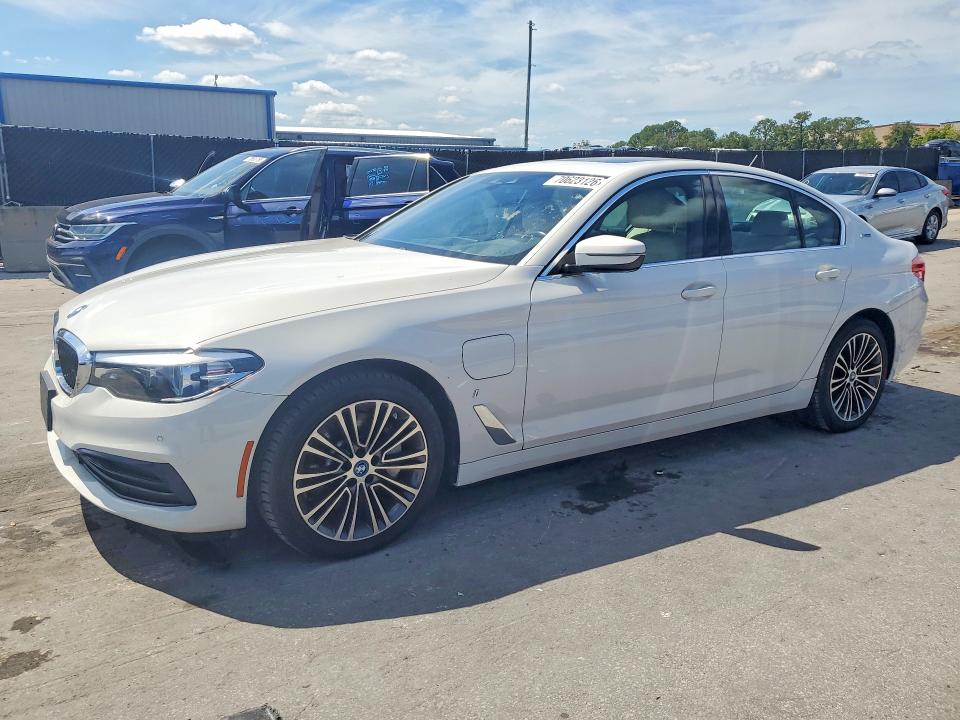 Продажа на аукционе авто 2019 Bmw 530e, vin: WBAJA9C56KB393567, номер лота: 70623126