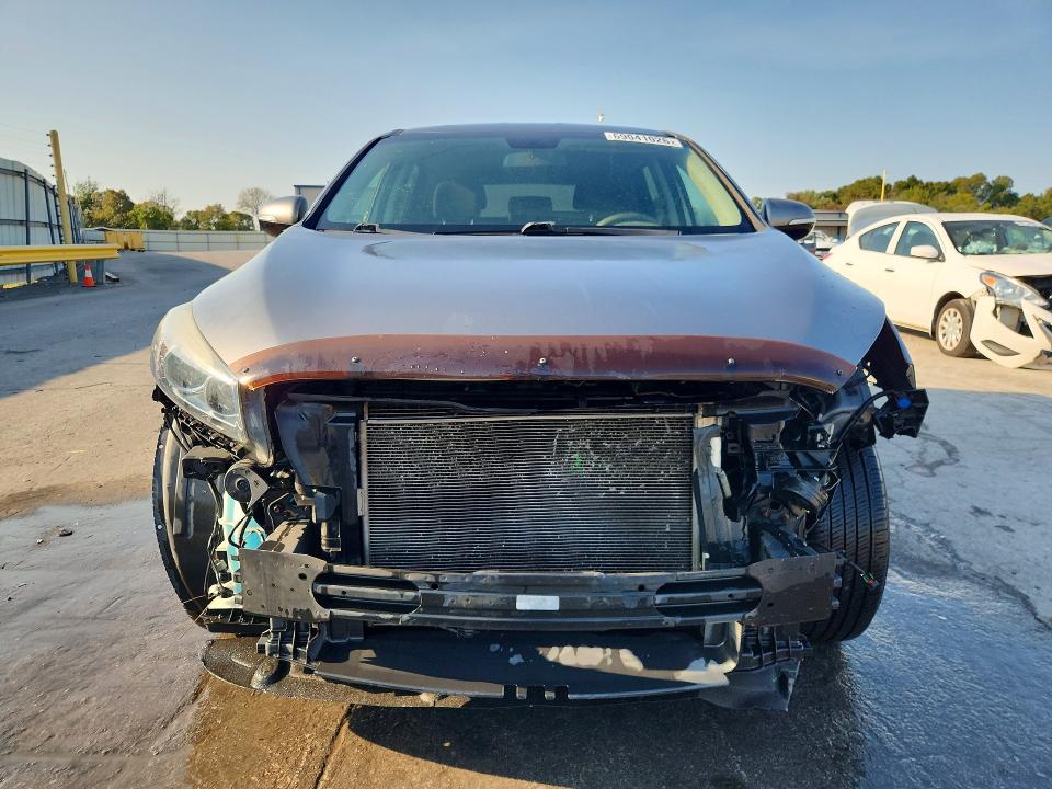 69041026 :رقم المزاد ، 5XYPG4A33HG246850 vin ، 2017 Kia Sorento مزاد بيع