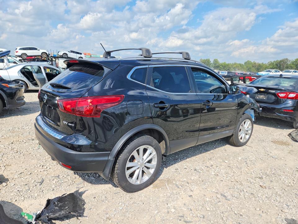 68185086 :رقم المزاد ، JN1BJ1CR7JW205600 vin ، 2018 Nissan Rogue Sport مزاد بيع