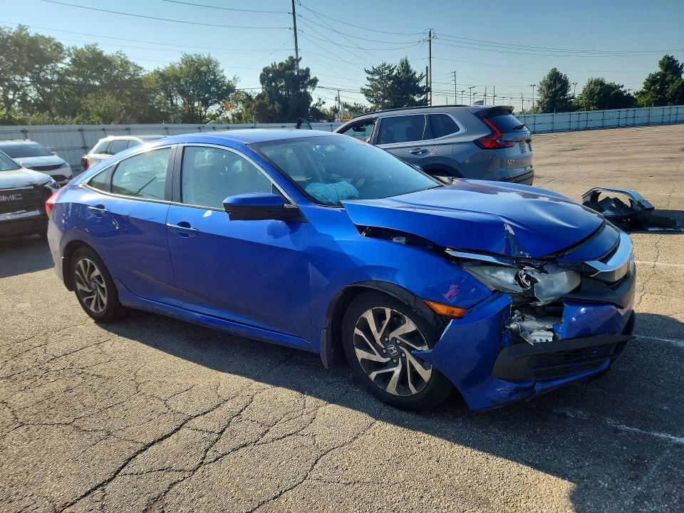 Продажа на аукционе авто 2017 Honda Civic, vin: 19XFC2F74HE001429, номер лота: 67437526
