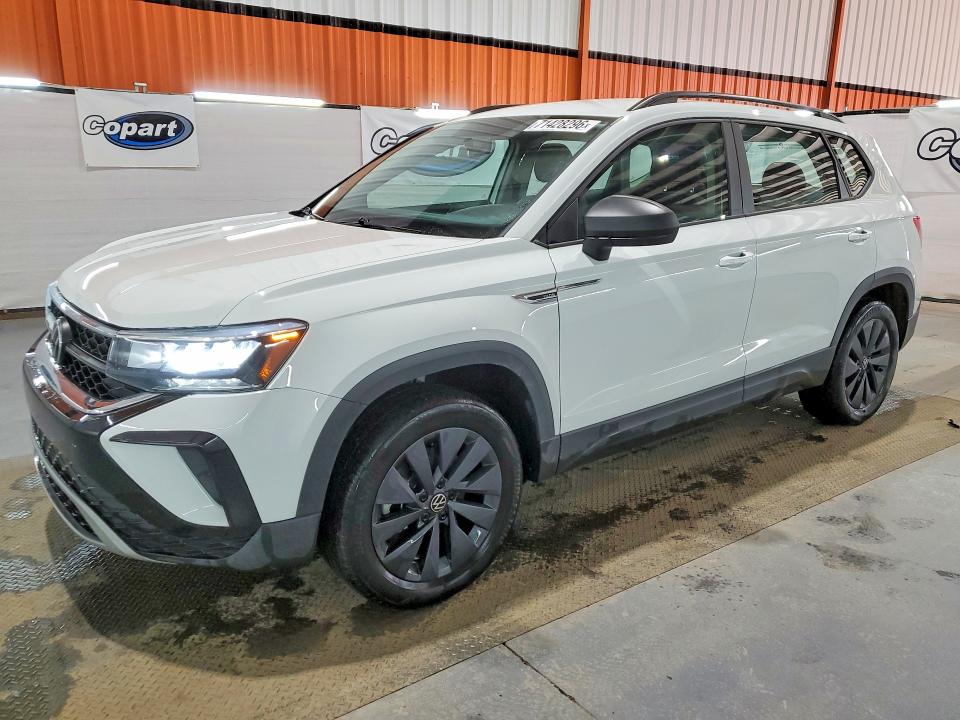 Продаж на аукціоні авто 2022 Volkswagen Taos, vin: 3VVAX7B23NM014150, номер лоту: 71428296