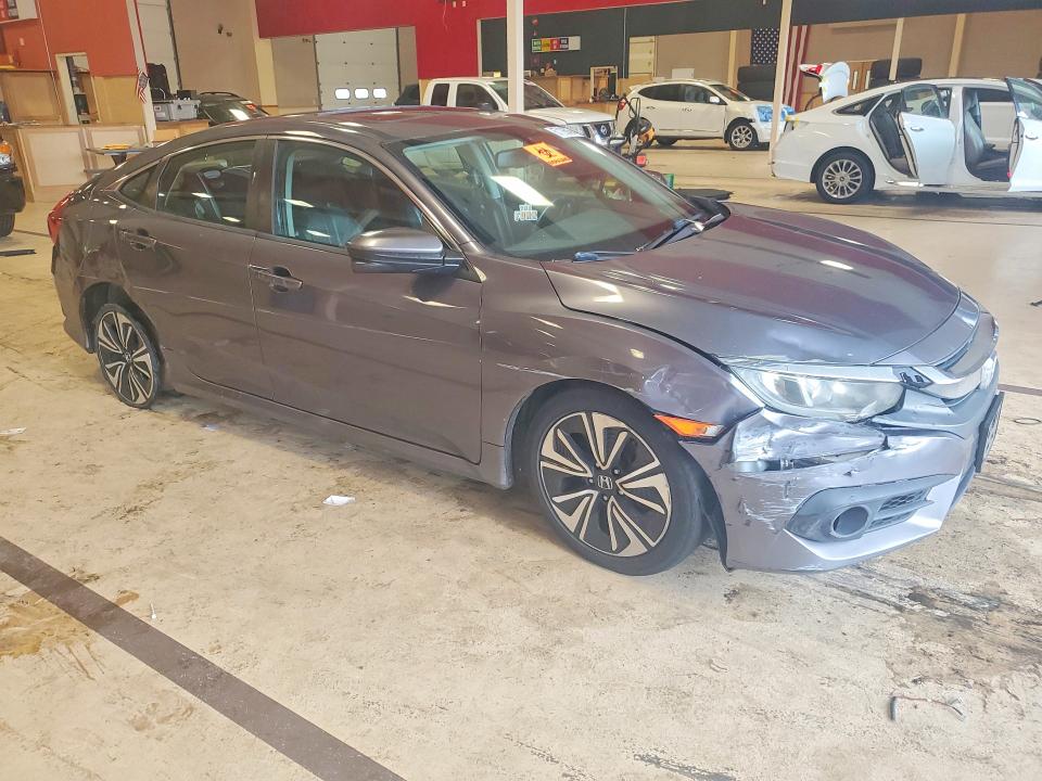 Продажа на аукционе авто 2016 Honda Civic, vin: 19XFC1F72GE215702, номер лота: 67126836