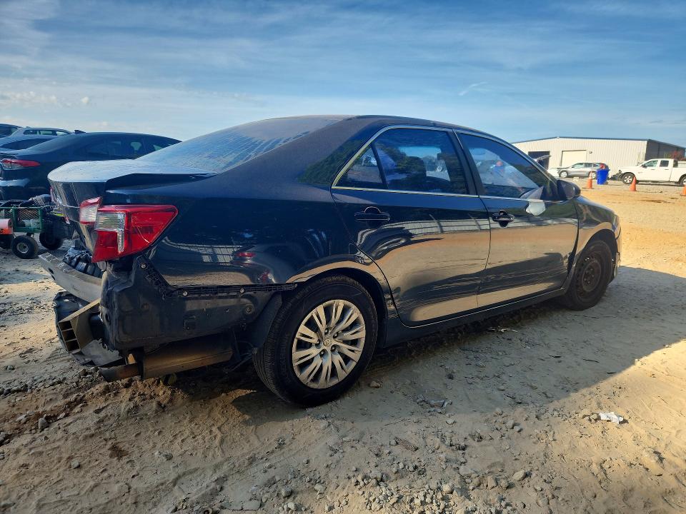 2014 Toyota Camry მანქანა იყიდება აუქციონზე, vin: 4T1BF1FK2EU779631, აუქციონის ნომერი: 68304146