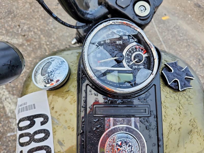 68974486 :رقم المزاد ، 1HD1KVC22HB694777 vin ، 2017 Harley-davidson Flhrxs مزاد بيع