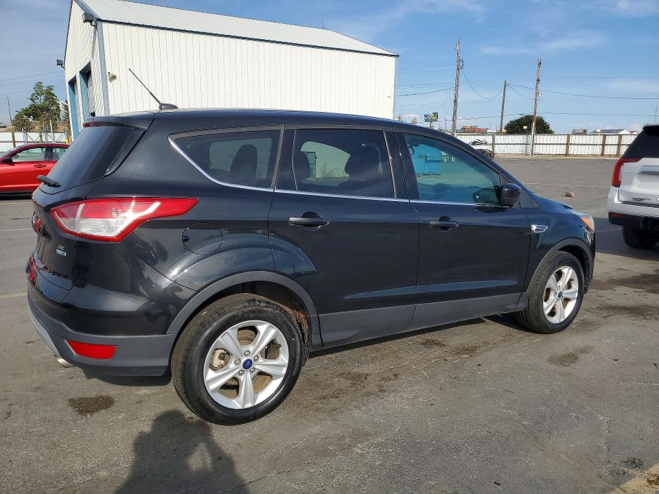 70107646 :رقم المزاد ، 1FMCU9GX3FUB09803 vin ، 2015 Ford Escape مزاد بيع
