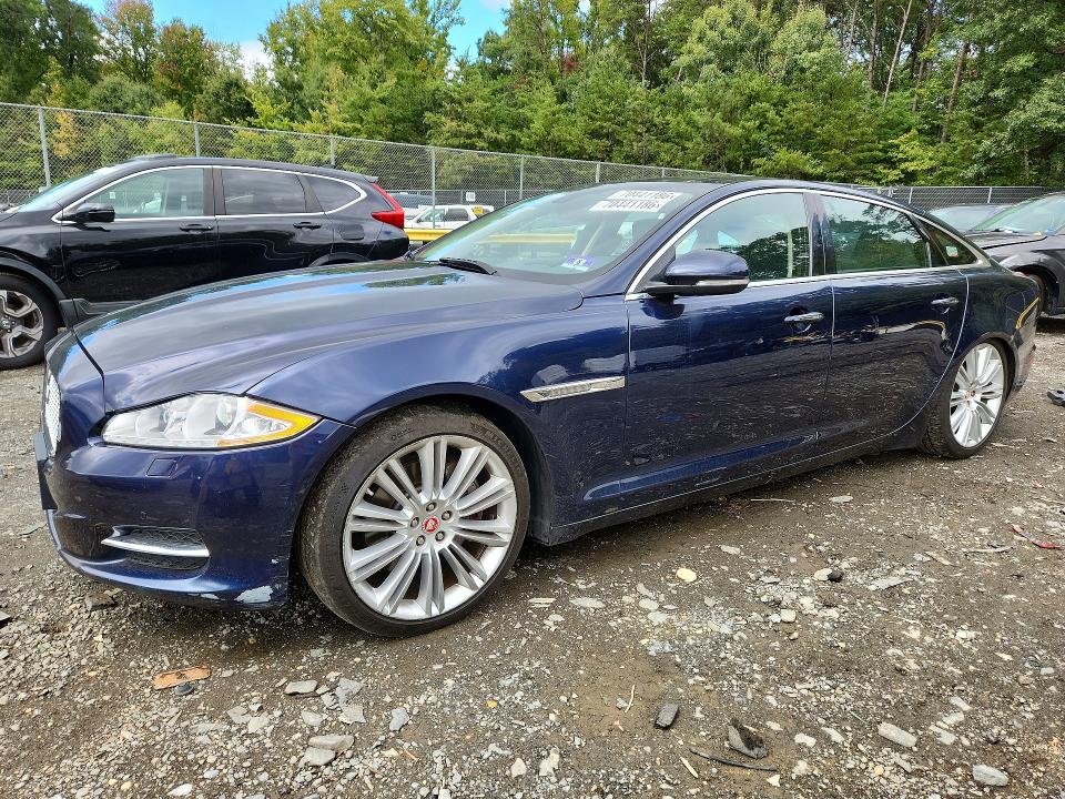 Продажа на аукционе авто 2015 Jaguar Xjl, vin: SAJWJ2GD1F8V90166, номер лота: 70441186