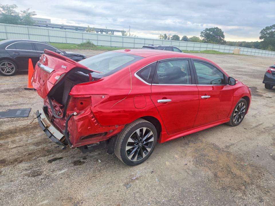 70220476 :رقم المزاد ، 3N1AB7AP5KY339741 vin ، 2019 Nissan Sentra مزاد بيع