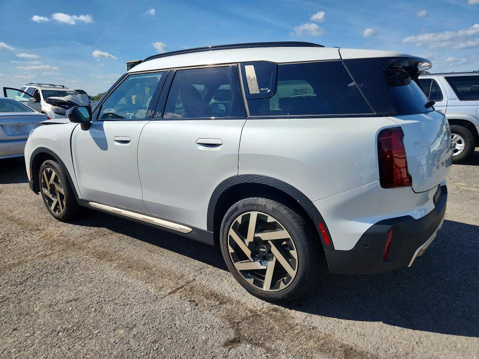 67640896 :رقم المزاد ، WMZ23GA02S7R28068 vin ، 2025 Mini Countryman مزاد بيع