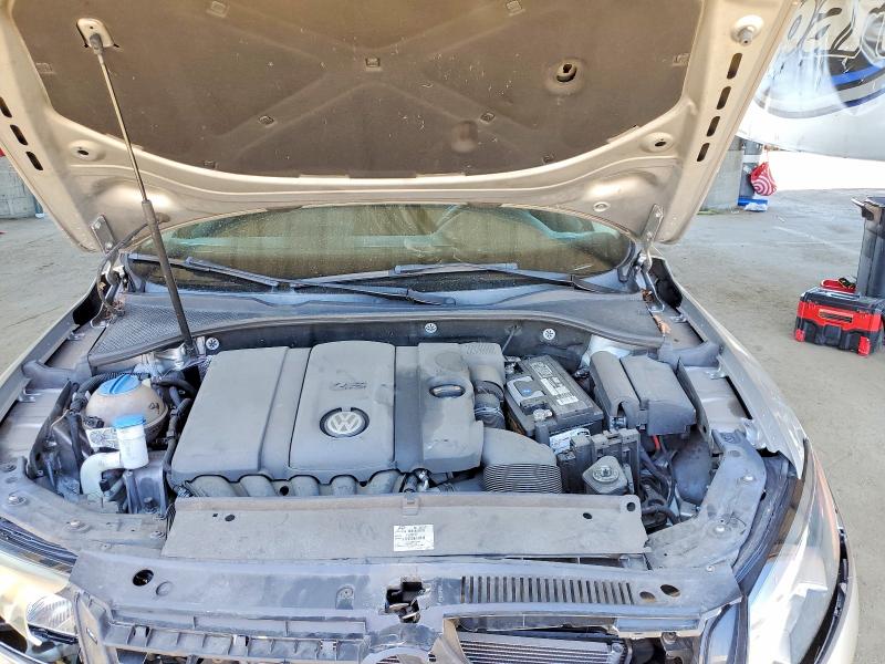 Продаж на аукціоні авто 2013 Volkswagen Passat, vin: 1VWBP7A38DC124444, номер лоту: 68625126