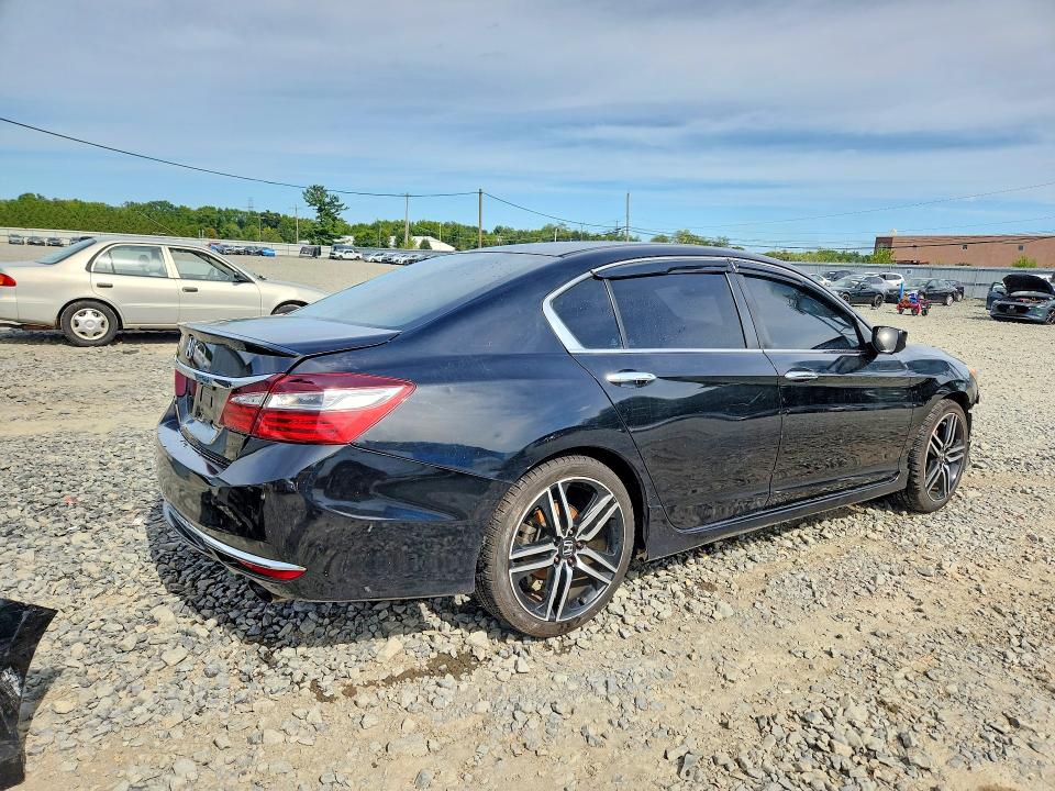 Продаж на аукціоні авто 2017 Honda Accord, vin: 1HGCR2F50HA079422, номер лоту: 68195356