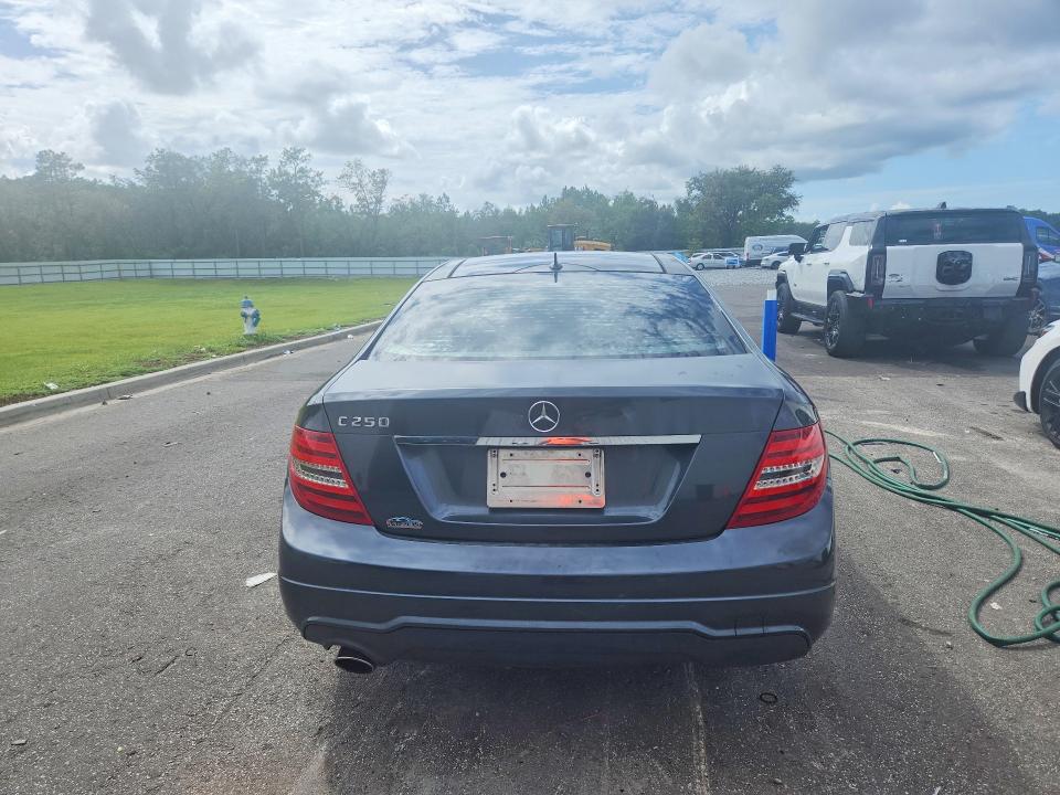 69439786 :رقم المزاد ، WDDGJ4HB3DG047020 vin ، 2013 Mercedes-benz C مزاد بيع