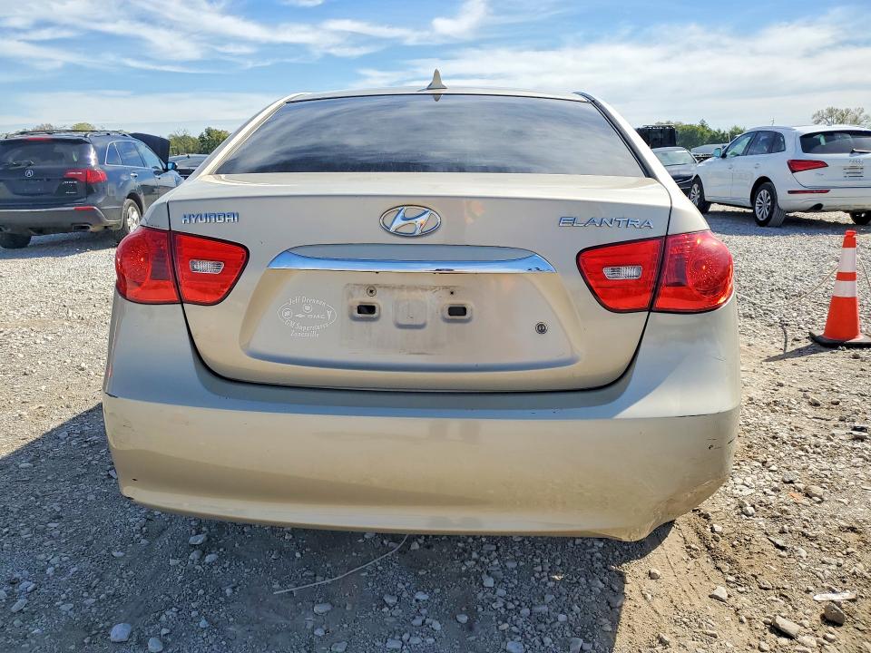 71196656 :رقم المزاد ، KMHDU4AD3AU105555 vin ، 2010 Hyundai Elantra مزاد بيع