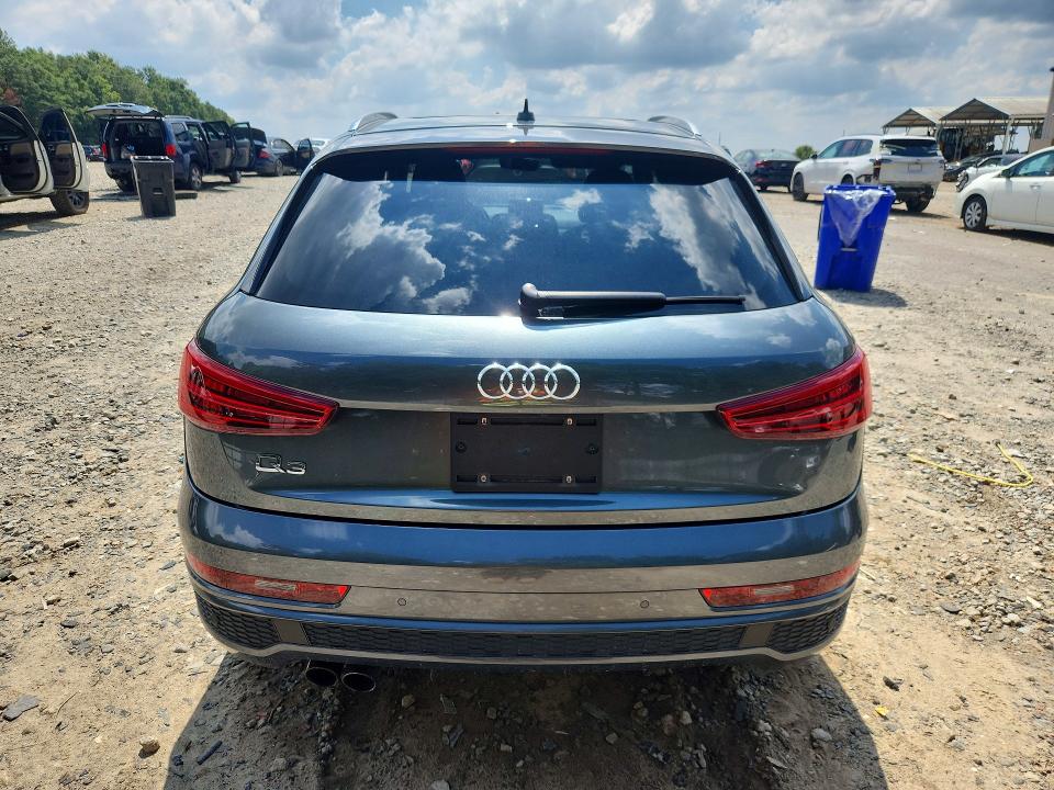 2018 Audi Q3 მანქანა იყიდება აუქციონზე, vin: WA1HCCFS7JR025523, აუქციონის ნომერი: 67800466