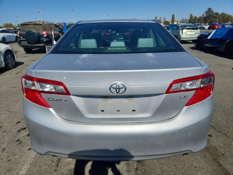 2014 Toyota Camry მანქანა იყიდება აუქციონზე, vin: 4T1BF1FK5EU405952, აუქციონის ნომერი: 70102036